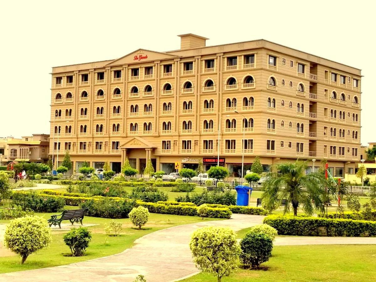 Executive 3 Bedrooms Apartment In Bahria Town Rawalpindi Buitenkant foto