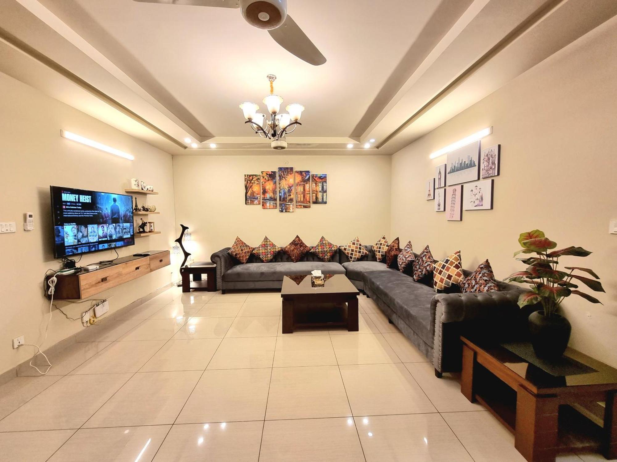 Executive 3 Bedrooms Apartment In Bahria Town Rawalpindi Buitenkant foto